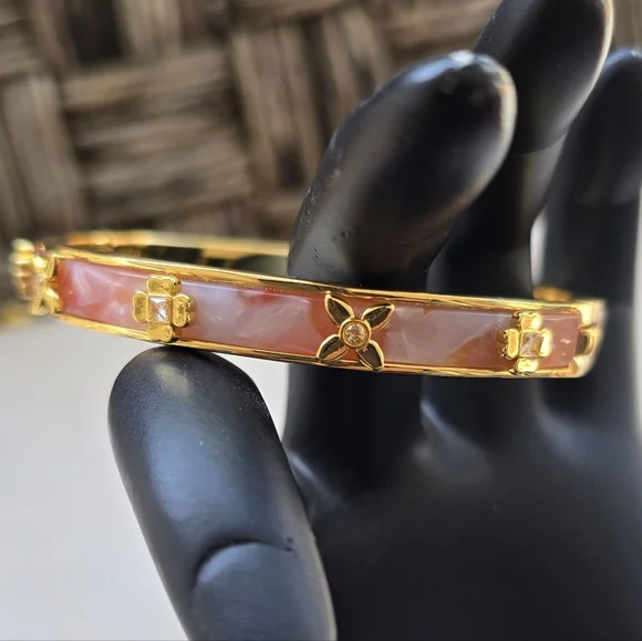 Kate Spade Heritage Bloom Hinged Bangle - Picture 3 of 6